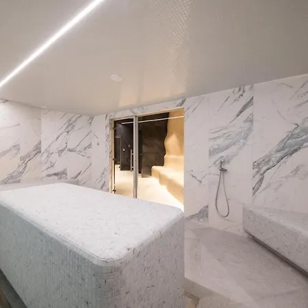 Apartment Woodside By Anaya
