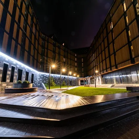 Woodside By Anaya Kopaonik